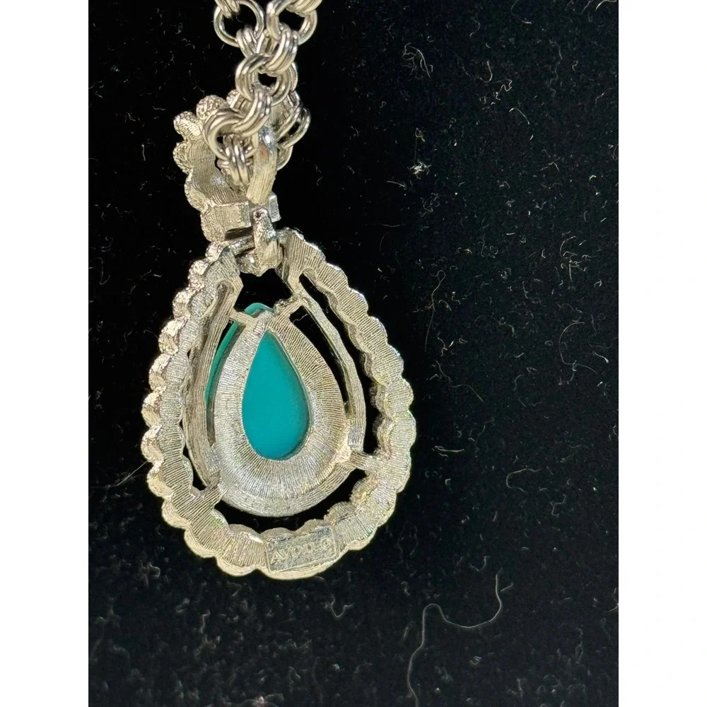 AVON Silver Tone Teardrop Turquoise Pendant‎ Necklace Chain Layered vtg
